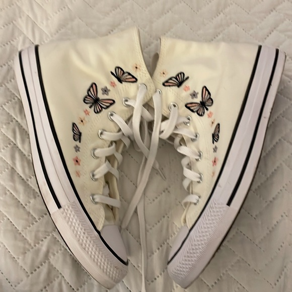 Off White Embroidered Converse All-Stars - Picture 3 of 8